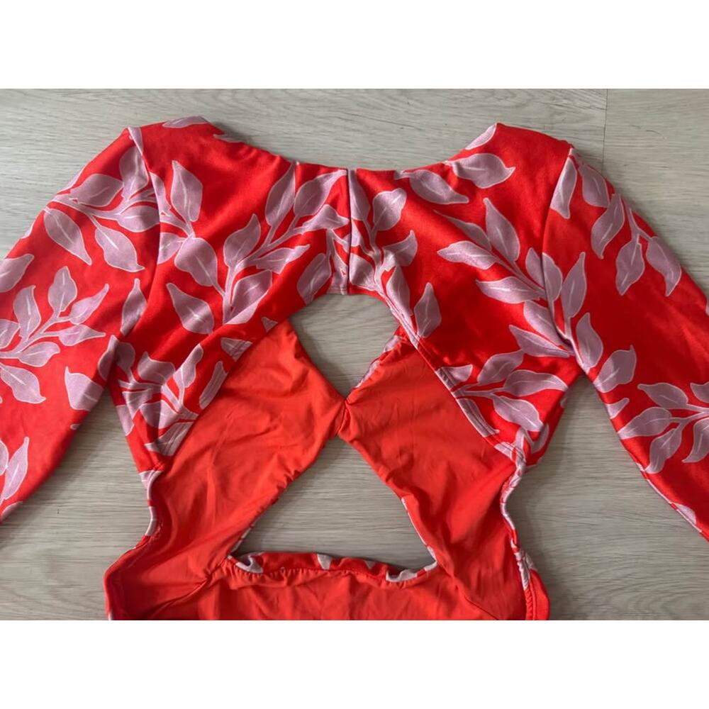 PatBo Women’s Medium Red Floral Cutout Long Sleeve One Piece Swimsuit - Picture 10 of 10